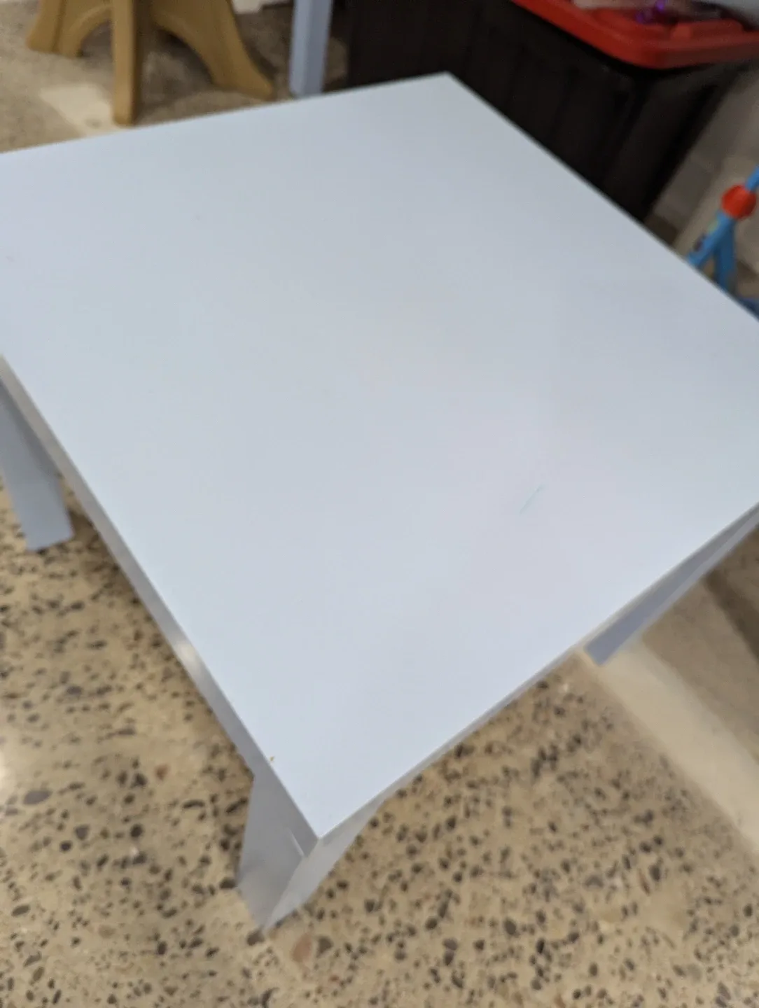 🥕 IKEA Children's Table - Baby Blue image indicator(2)