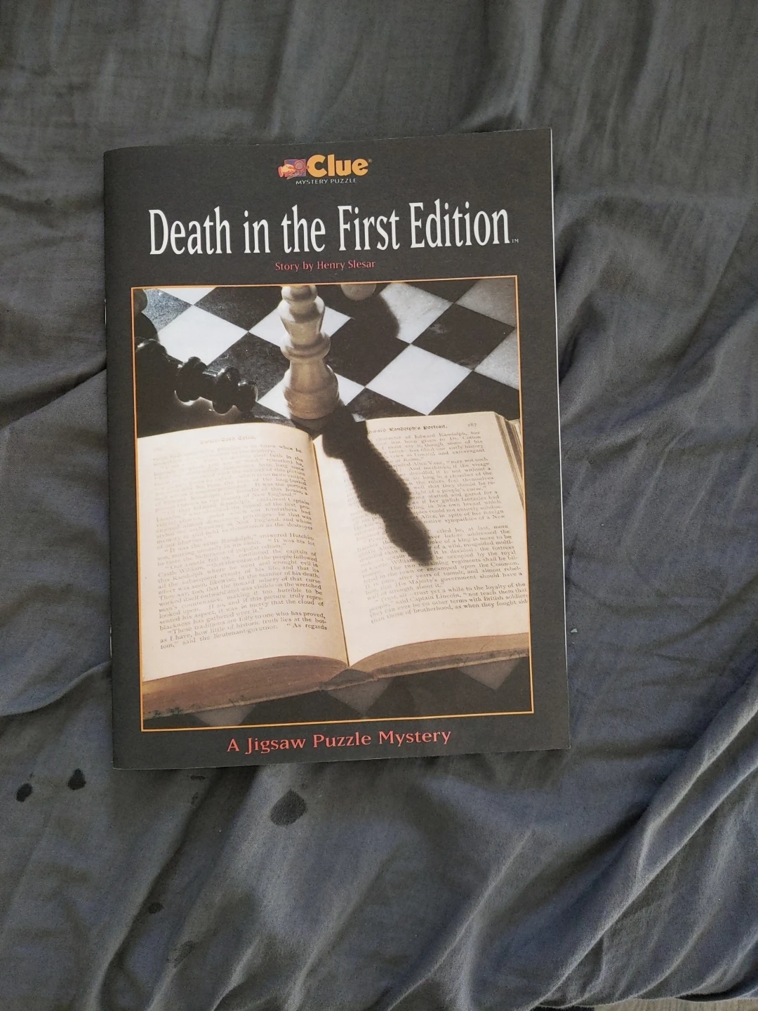 Clue Death in the First Edition Jigsaw Puzzle - photo 4