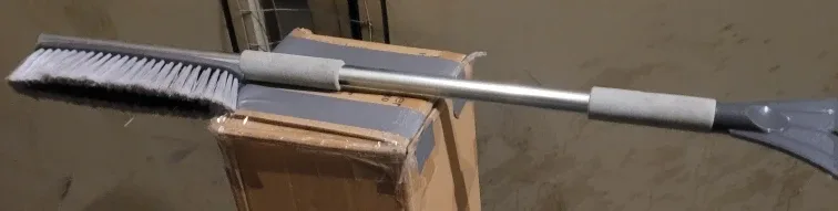 Extendable Snow Brush with Ice Scraper🥕 freecylle