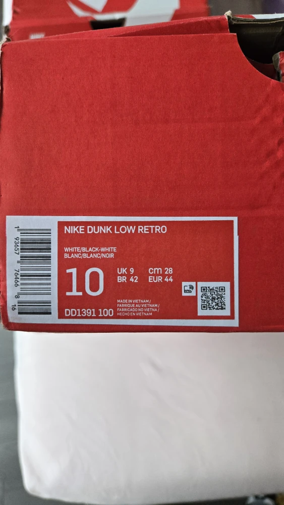 Nike Dunk Low Retro - Size 10 - photo 2