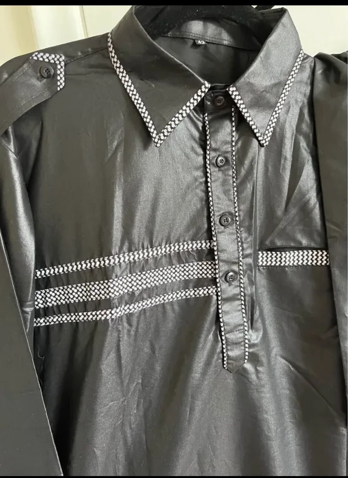 Black Men's African Suit Size 42 image indicator(2)