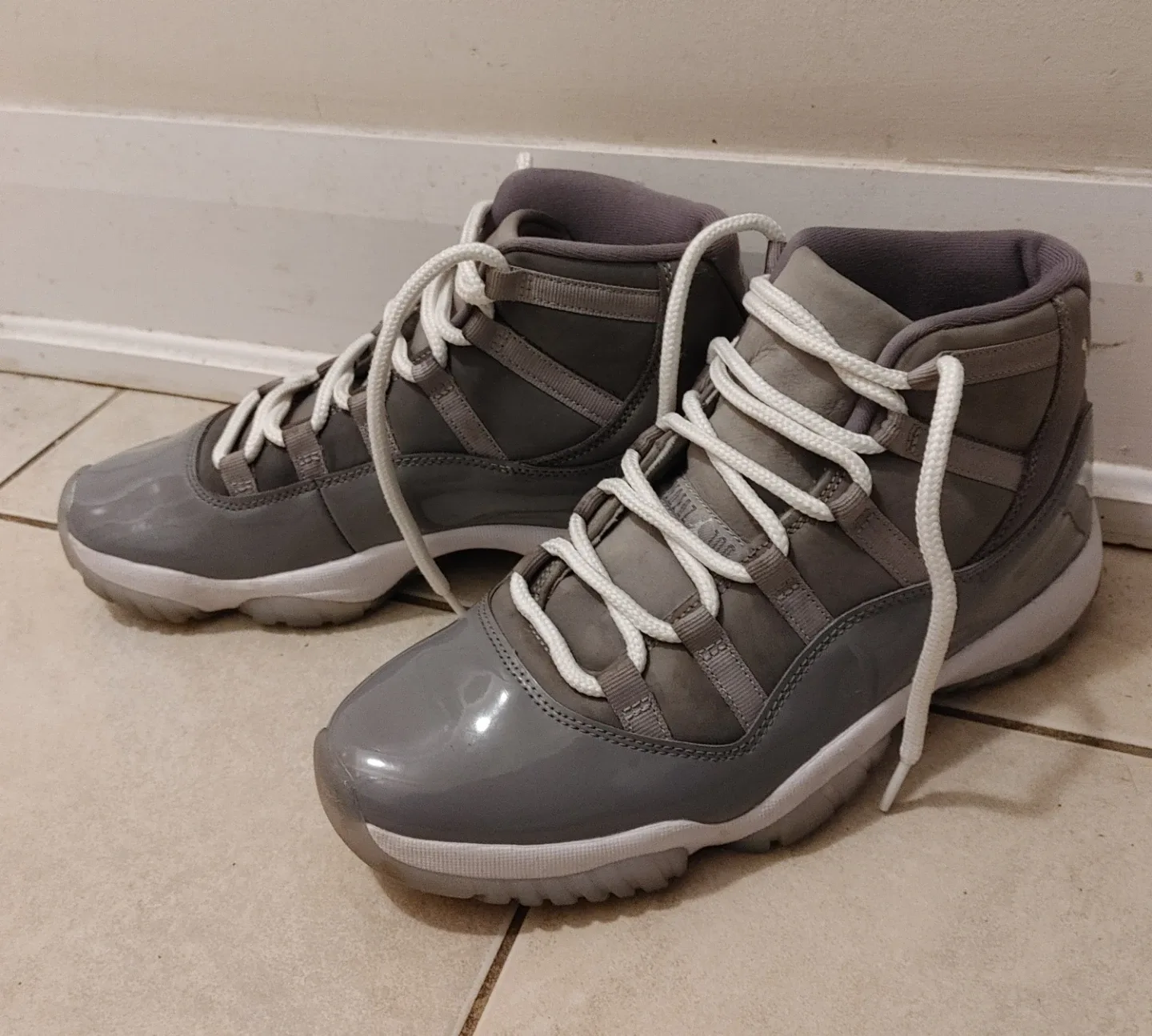 Jordan 11 Retro Cool Grey image indicator(2)
