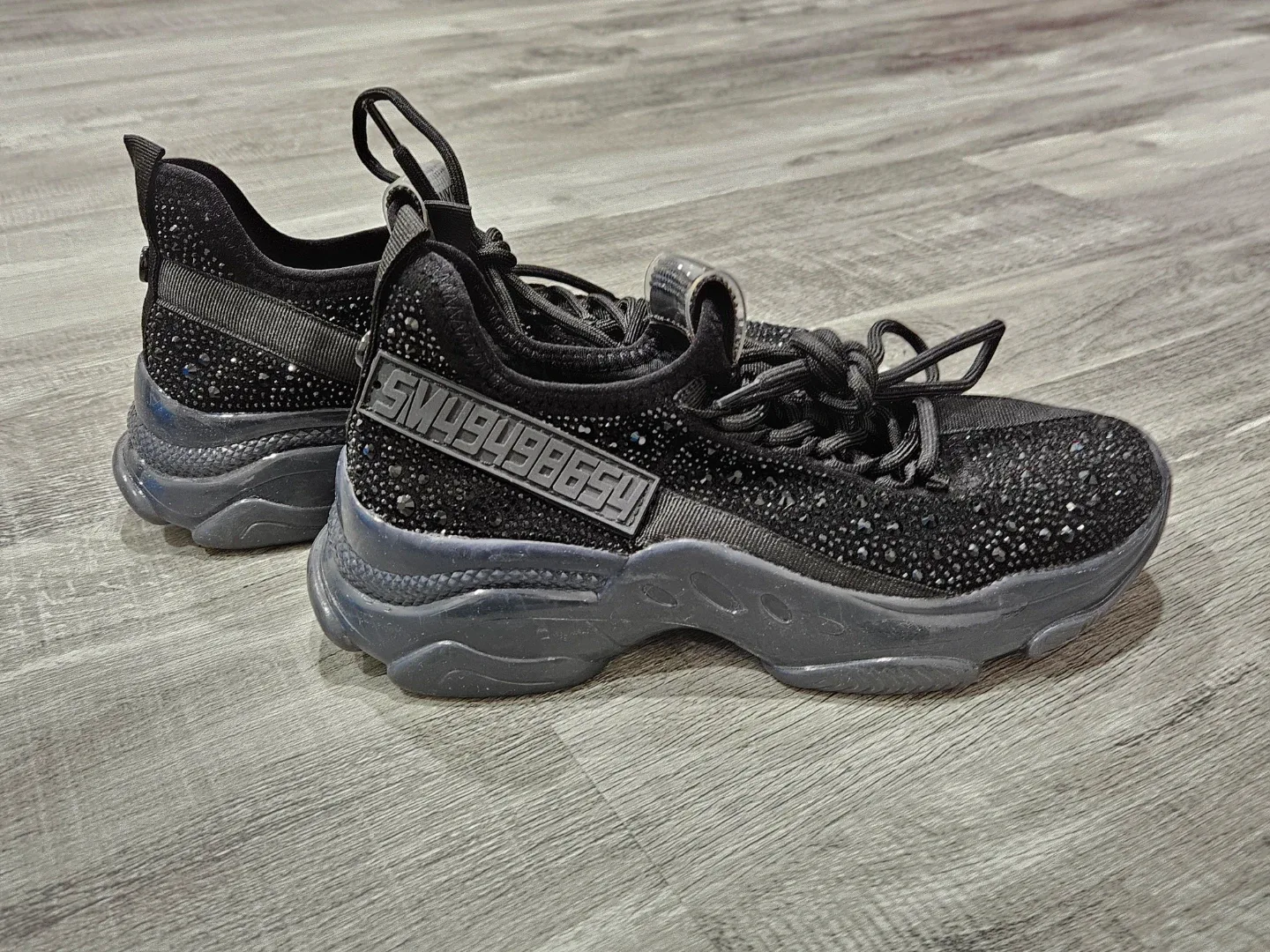 Steve Madden Maxima-R Sneakers, Size 7.5, Black image indicator(2)