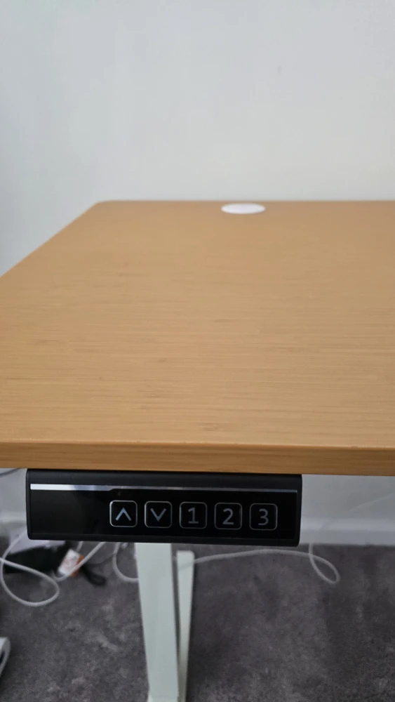 Standing desk in wood and white - photo 2