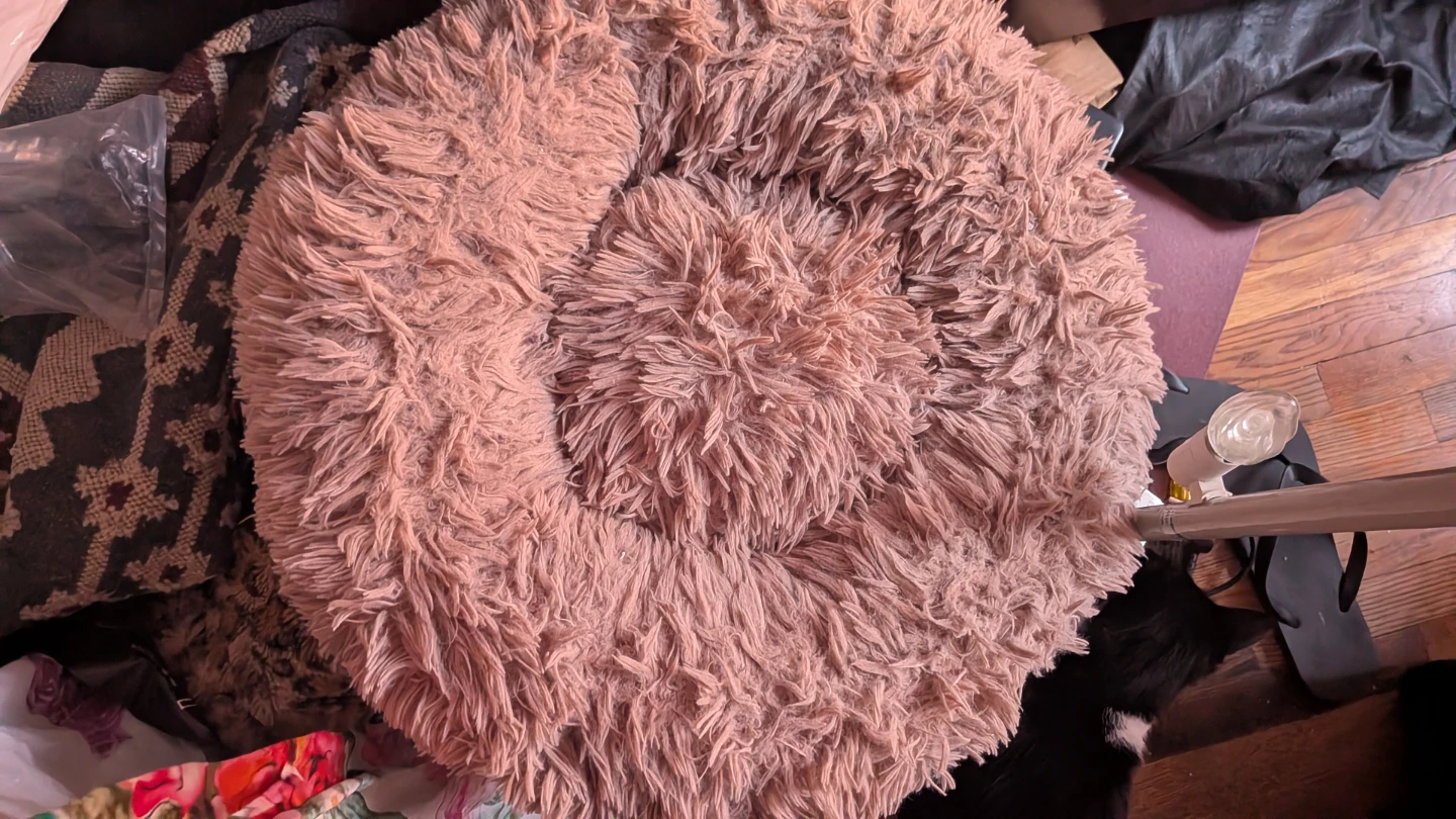 Fluffy Pet Bed - Tan