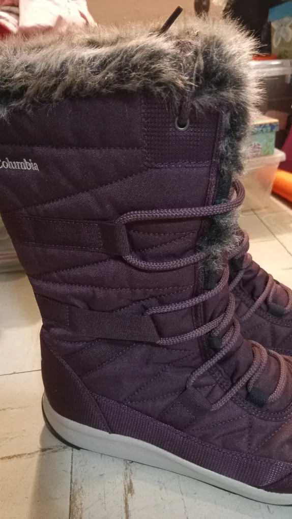 Womans Columbia Purple Winter Boots