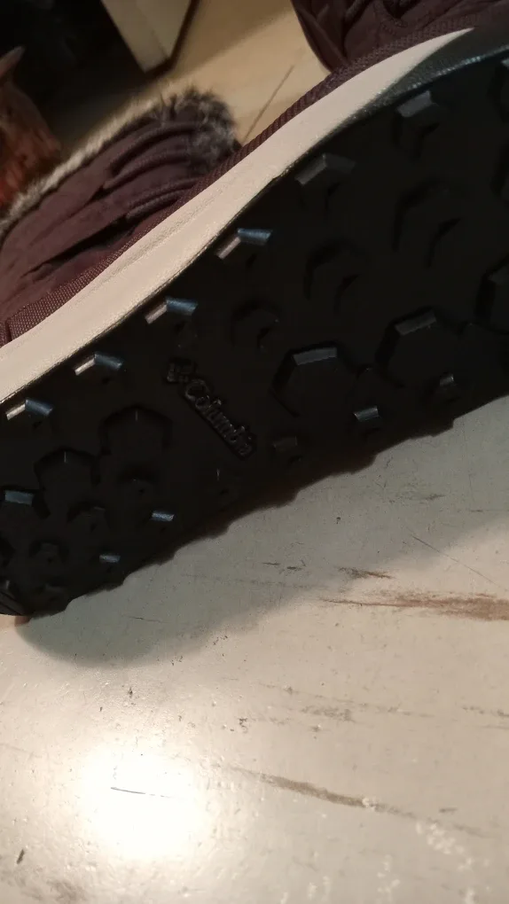 Womans Columbia Purple Winter Boots image indicator(3)