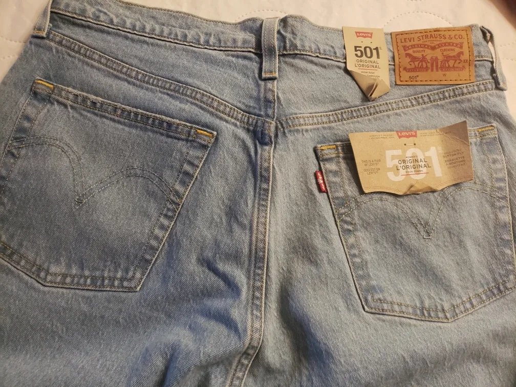 Levi's 501 Original Fit Jeans, 32x30 image indicator(2)
