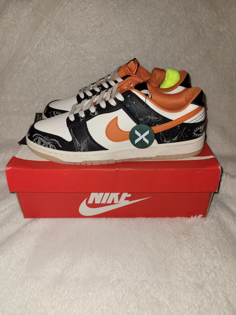 Nike Dunk Low Halloween Size 12 image indicator(2)