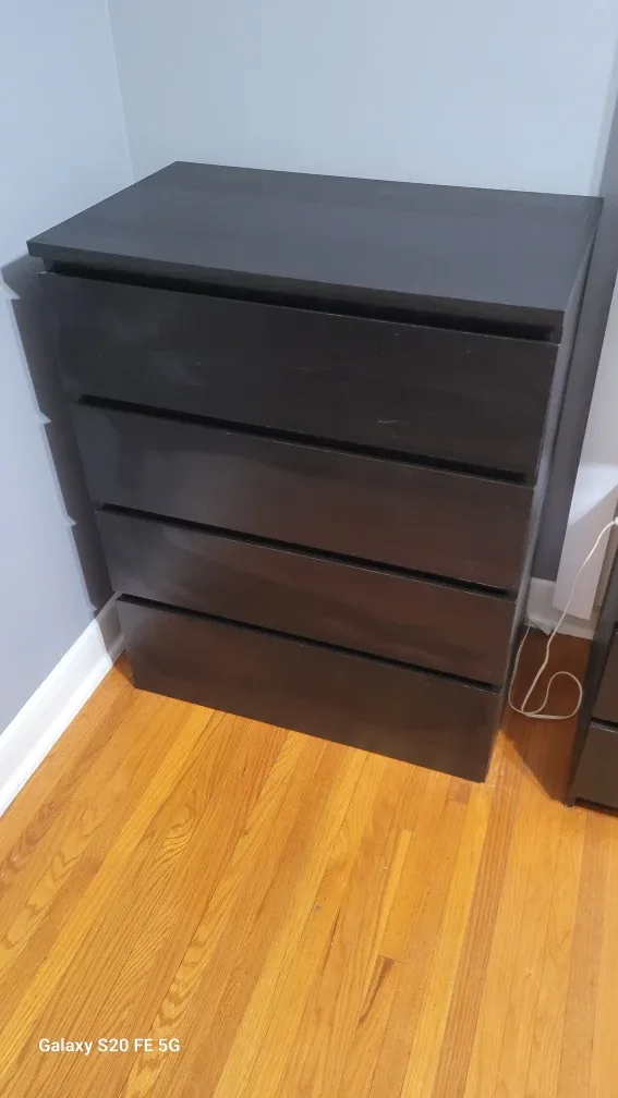 Black 5-Drawer Dresser