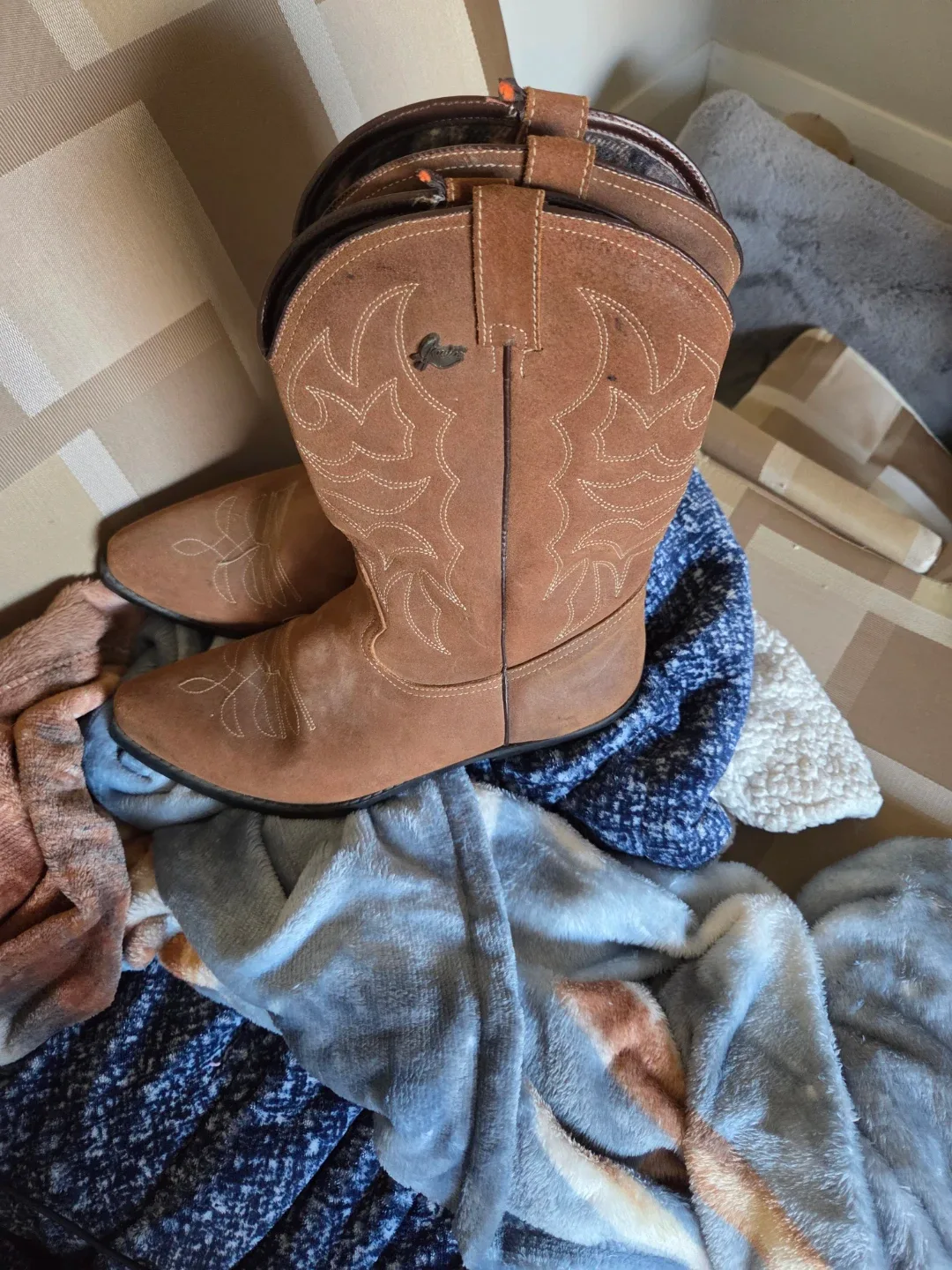 Laredo Brown Cowboy Boots image indicator(2)