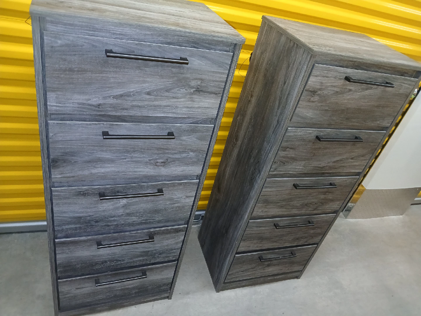 Ashley Furniture Mancyro Narrow Chest - Set of 2 - photo 4