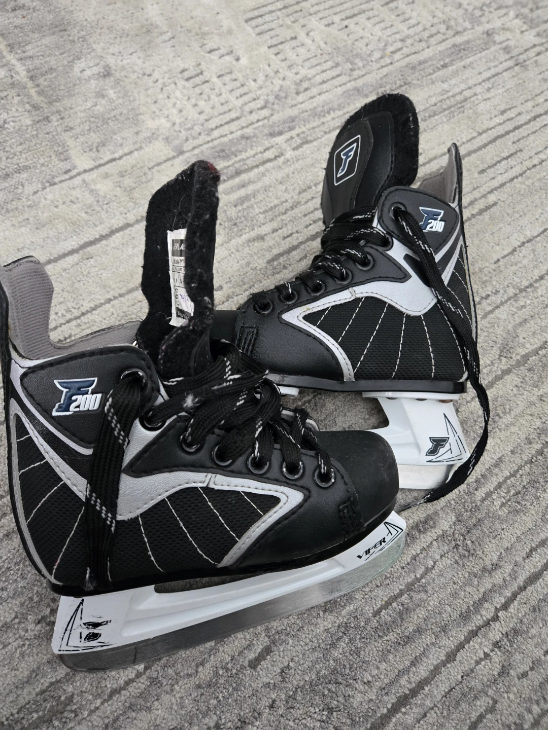 Ferland F200 Youth Hockey Skates - Size 10 US