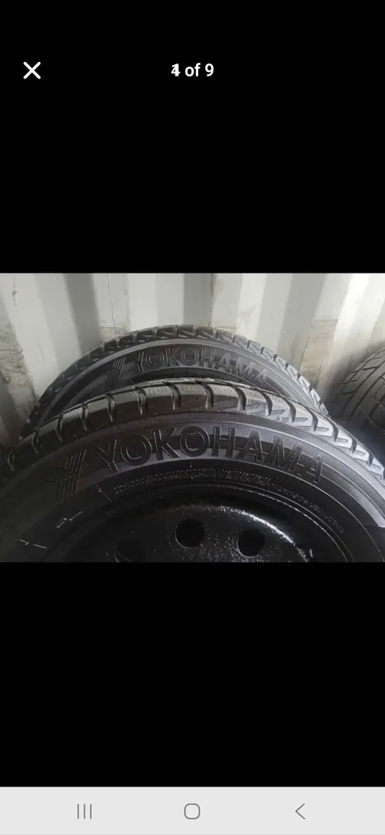 Set of 4 YOKOHAMA Winter Tires & Rims (235/65R18) 5×108 image indicator(4)