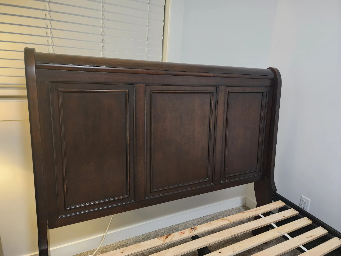 Dark Wood  Queen Size Bed Frame - photo 2