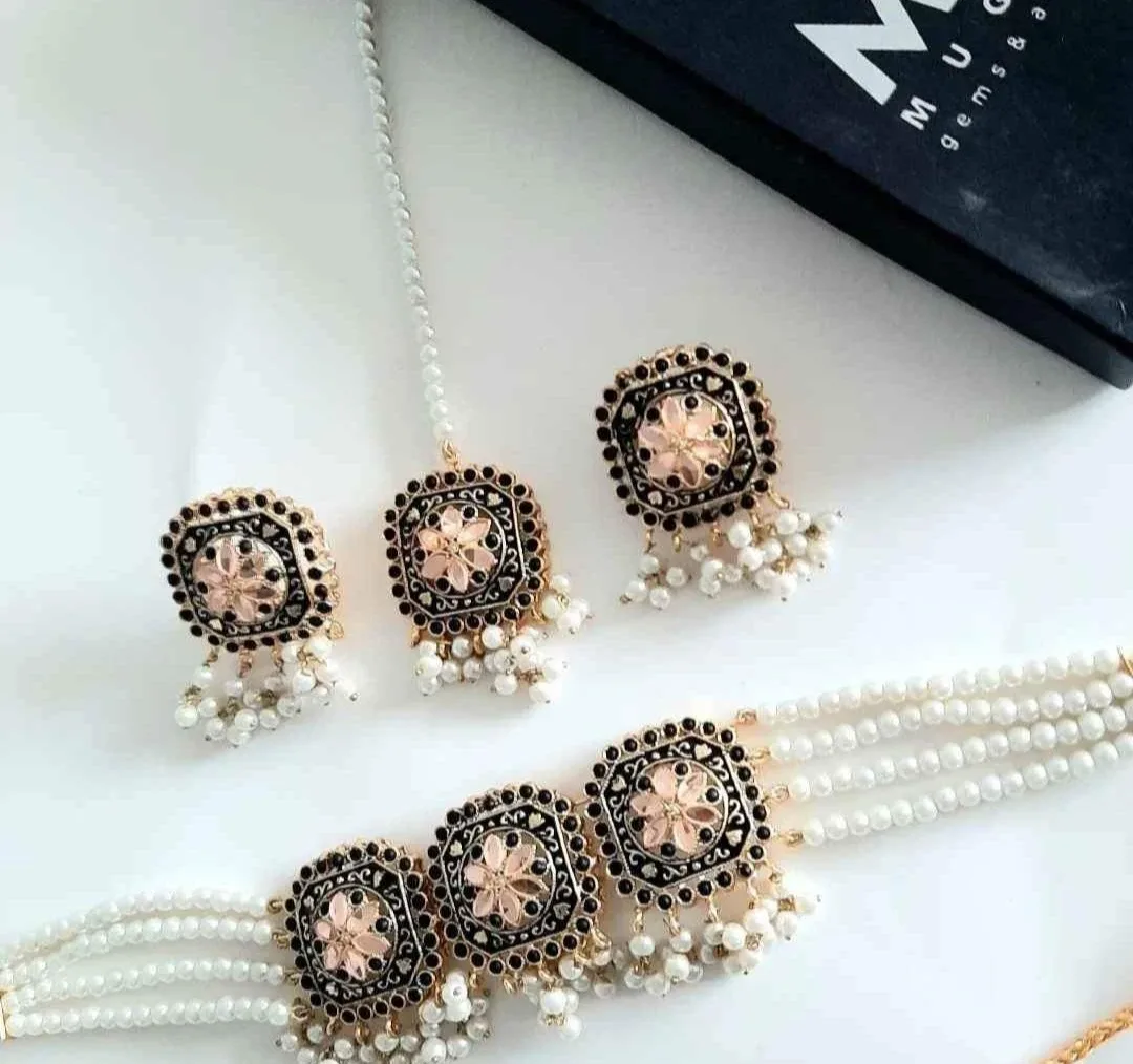 Pakistani/Indian Jewelry image indicator(2)