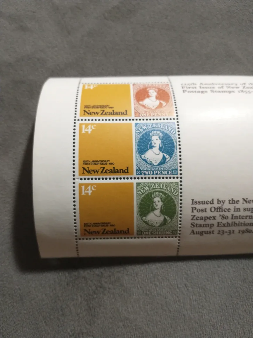 New Zealand 14c Postage Stamps