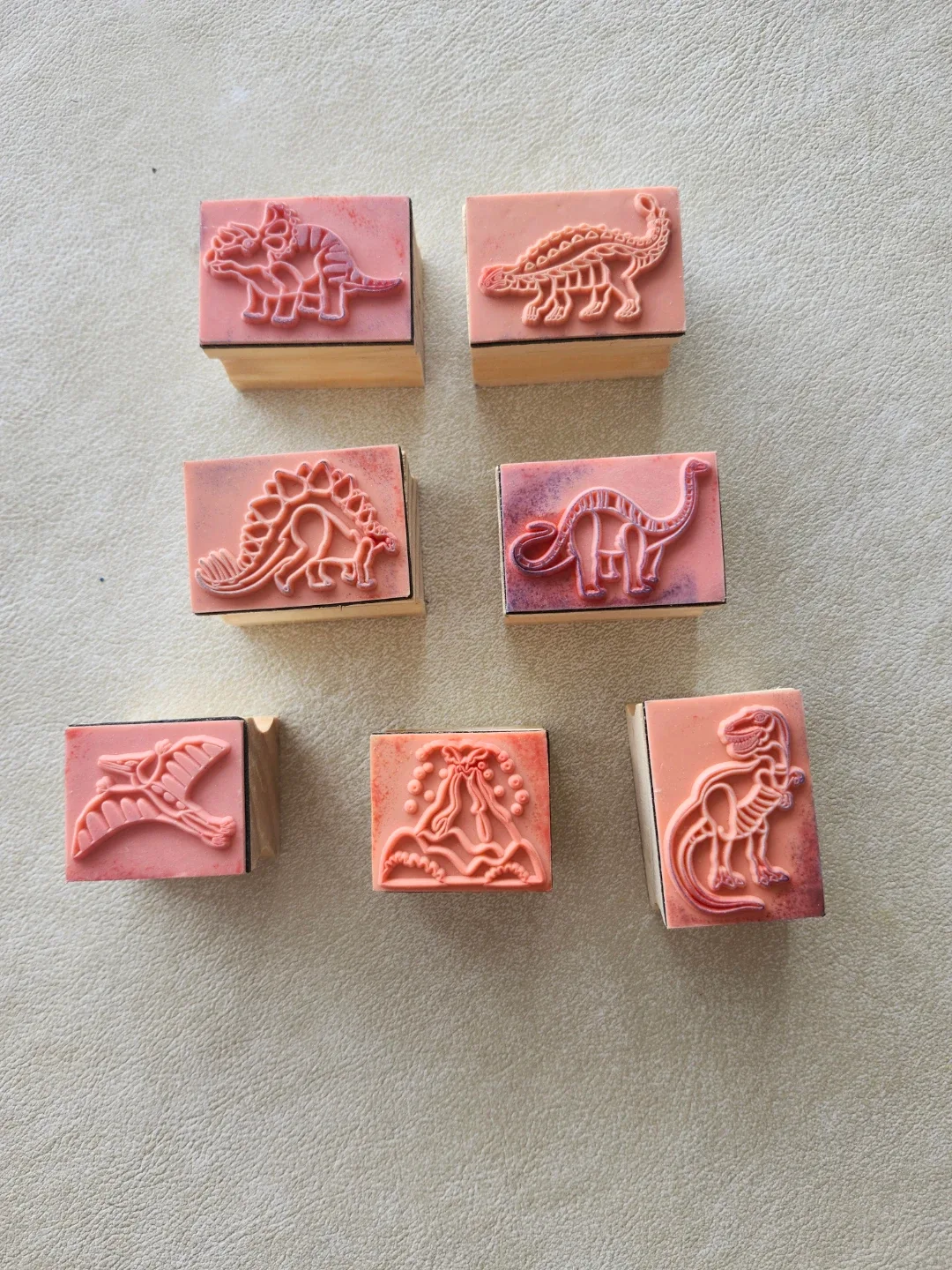 Dinosaur Stamp Set - 7 Piece image indicator(2)