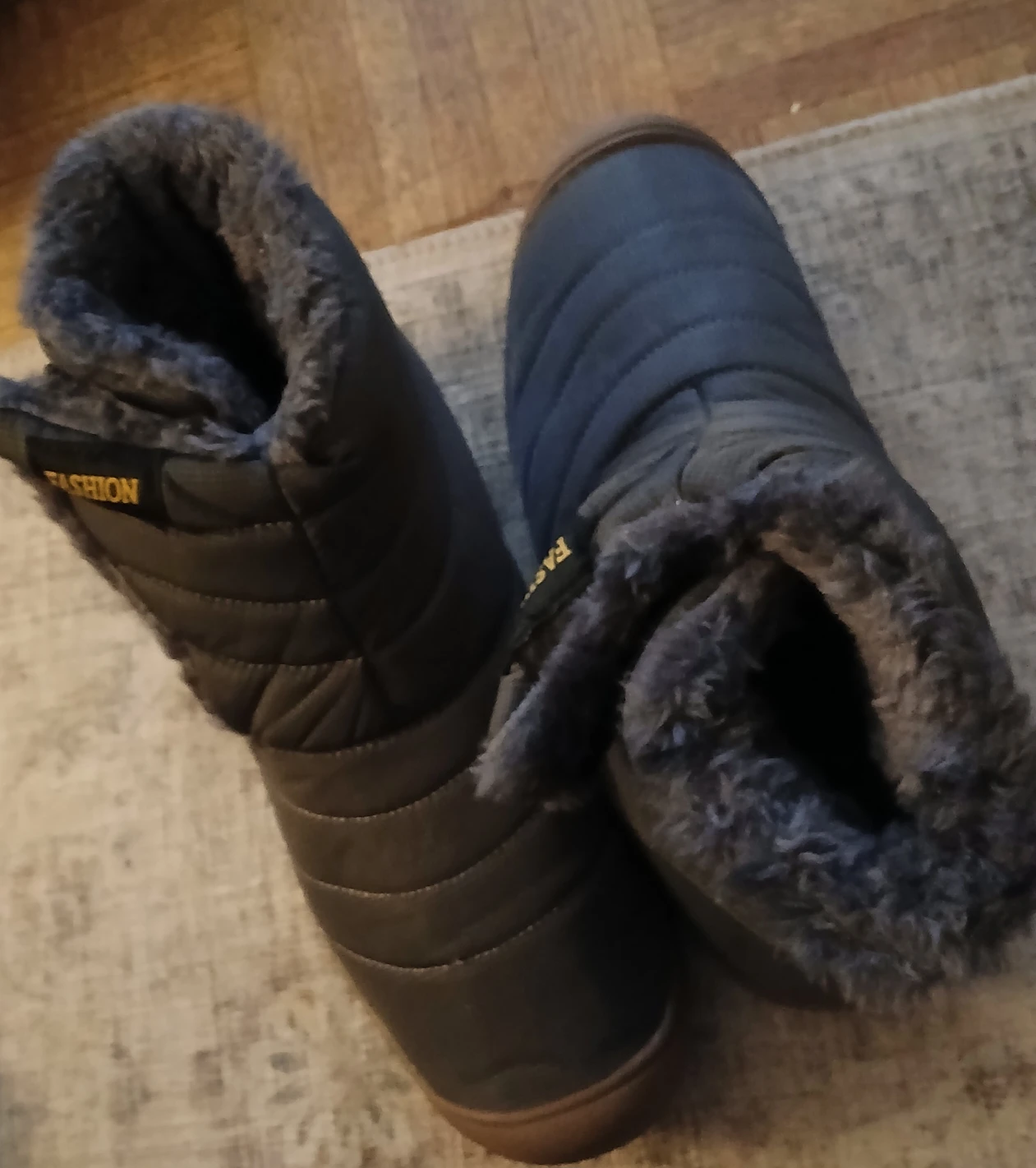 Fashion Winter Boots - Size 10 - photo 2