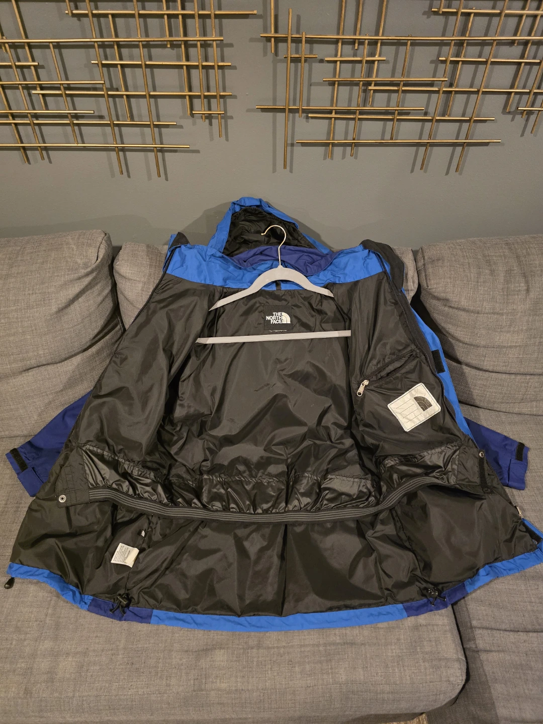 The North Face Blue Rain Jacket - photo 4