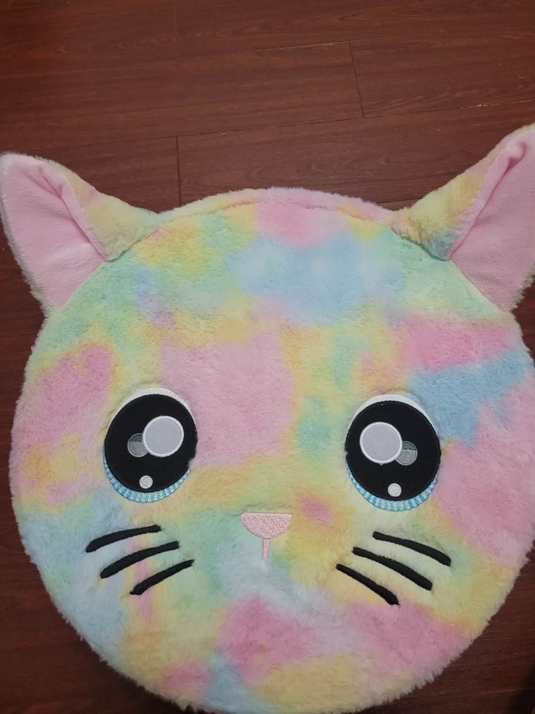 Na! Na! Na! Surprise Doll with Accessories image indicator(2)