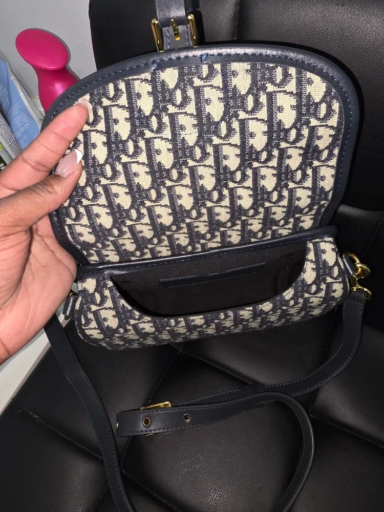 Crossbody Bag image indicator(3)