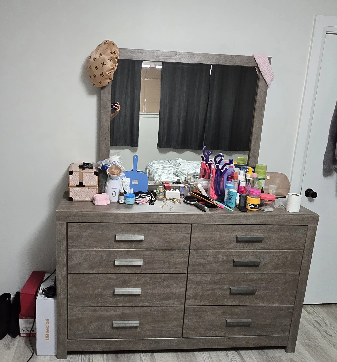 MOVING SALE! Culverbach Dresser and Mirror - photo 2