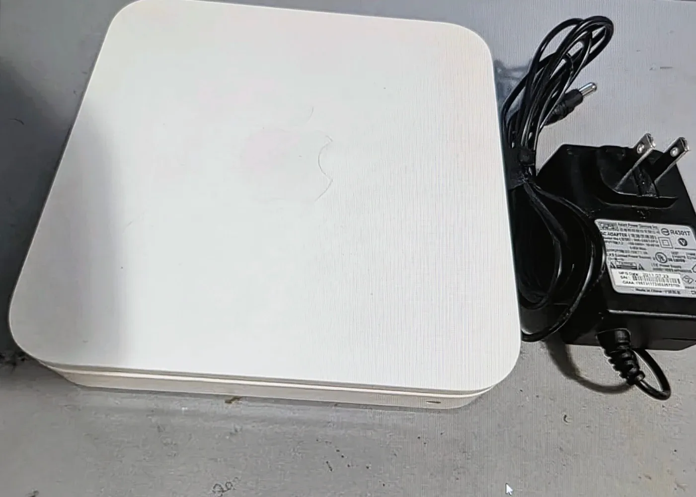 Apple Airport Extreme Wireless Router Base Station