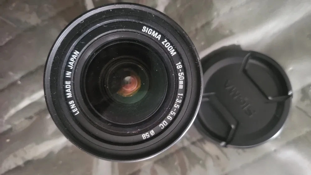 Sigma Zoom 18-50mm f/3.5-5.6 DC Ø58 Lens