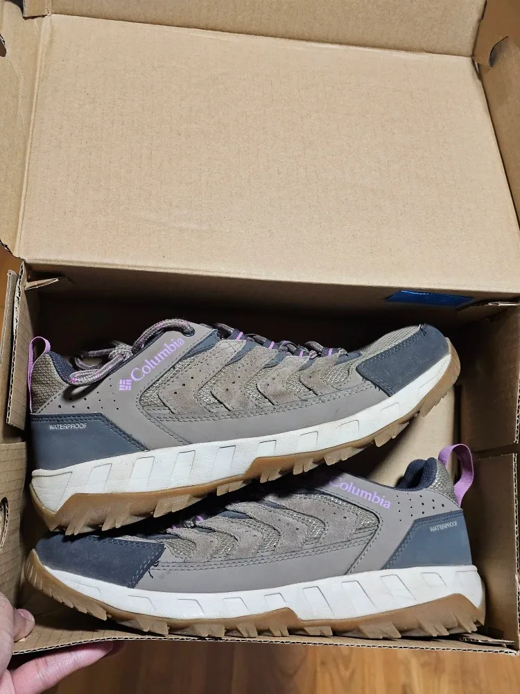 Columbia Women's Trailstorm Waterproof Hiking Shoes - Size 9