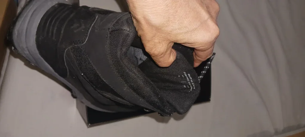 Thinsulate Black Winter Boots - Size 8 $50 image indicator(5)