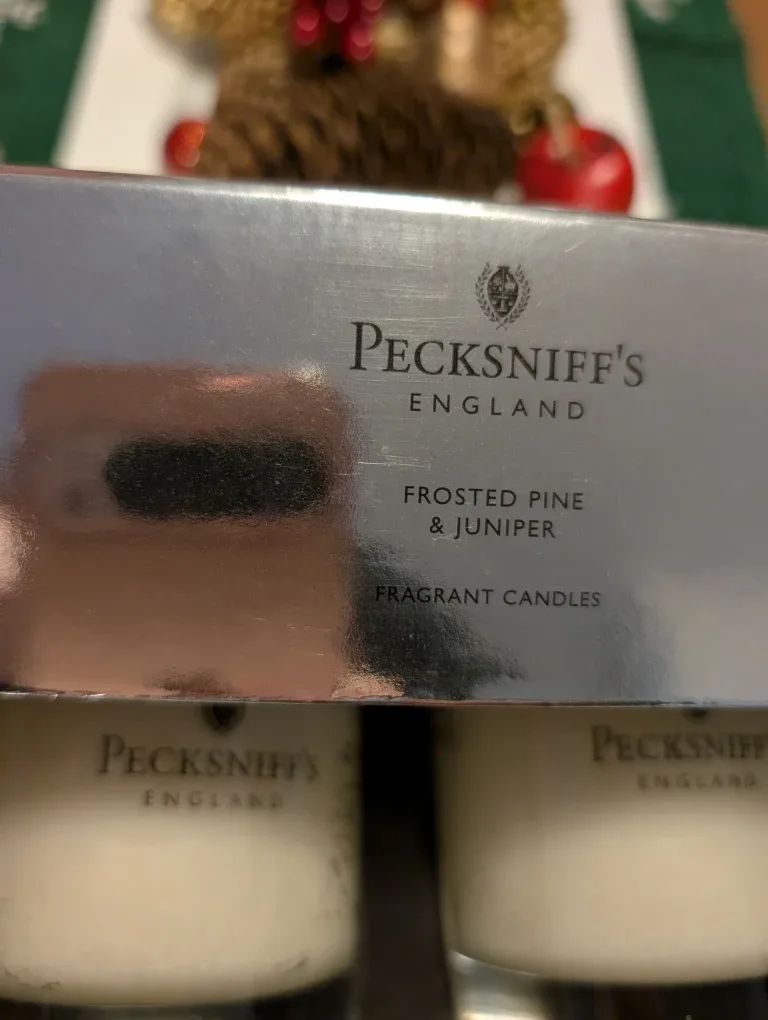New Pecksniff's Frosted Pine & Juniper Candles image indicator(6)