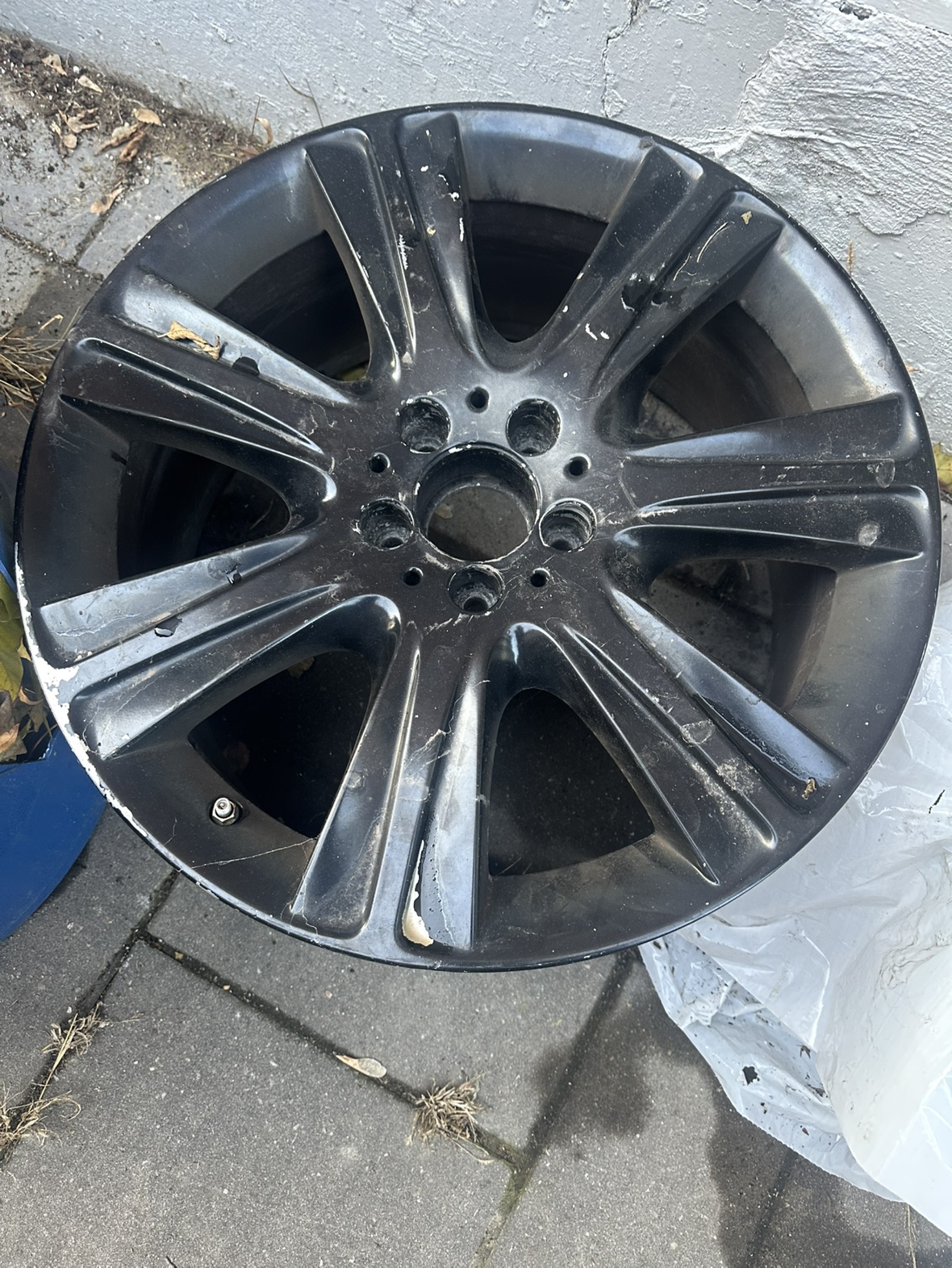 Set of 4 Mercedes-Benz Rims, 19 inch - photo 2