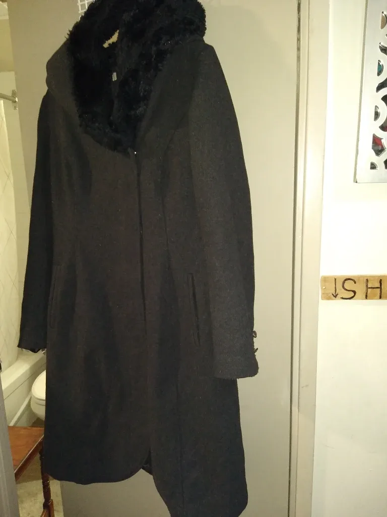 women's full length wool coat image indicator(2)