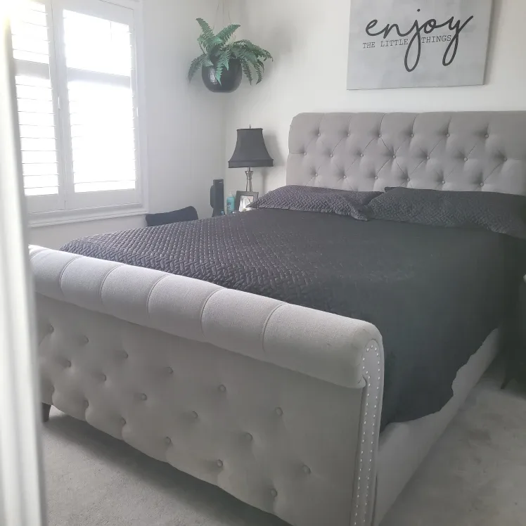 Upholstered Sleigh 9Bed Frame - Queen Size image indicator(2)