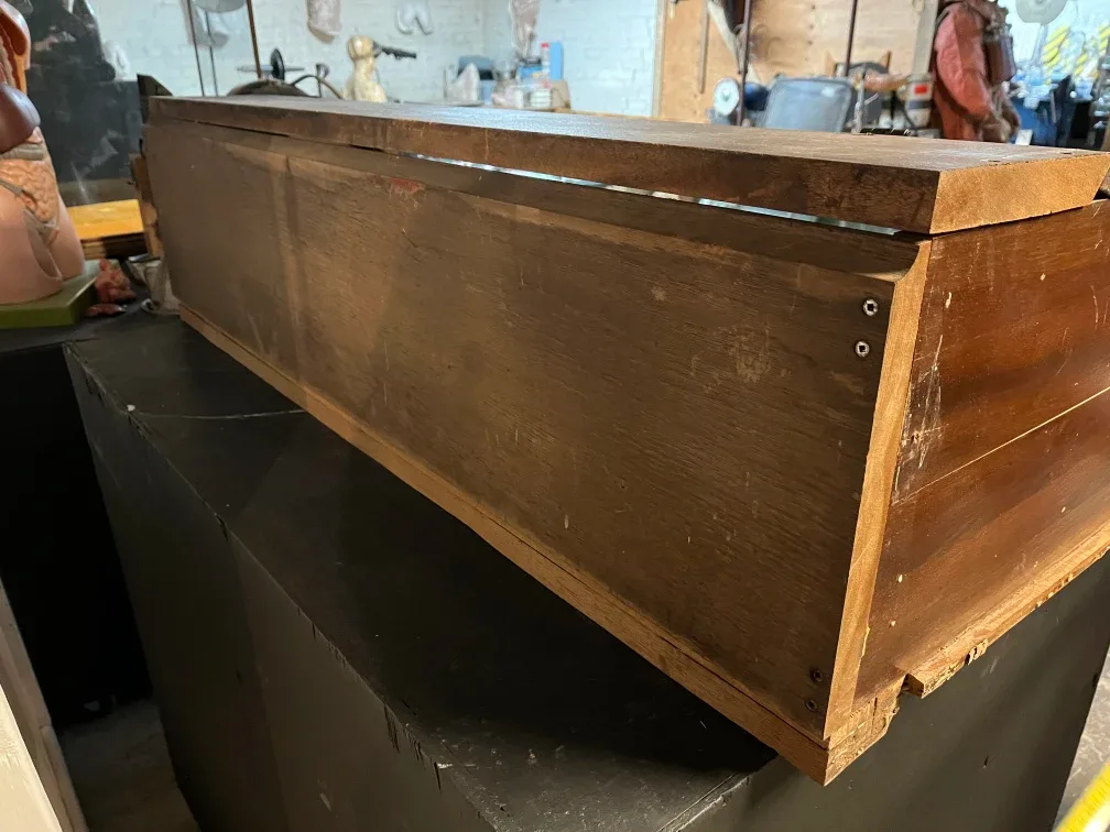 Antique Oak Curved Glass Display Case image indicator(8)