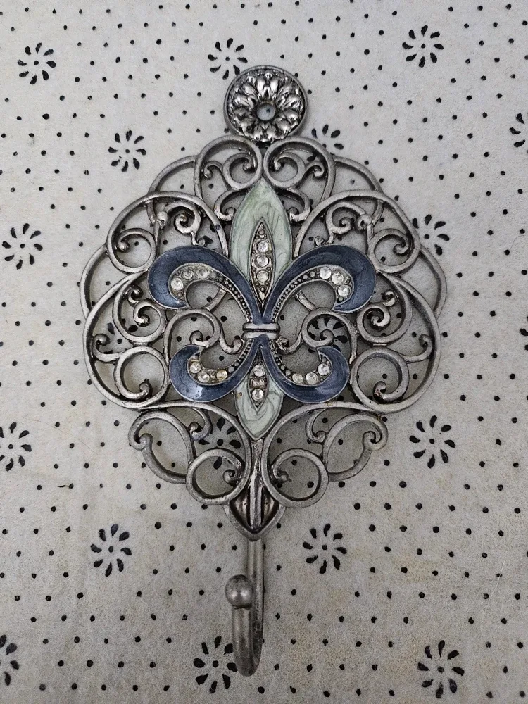 🩵💚Fleur-de-lis Decorative Wall Hook image indicator(3)