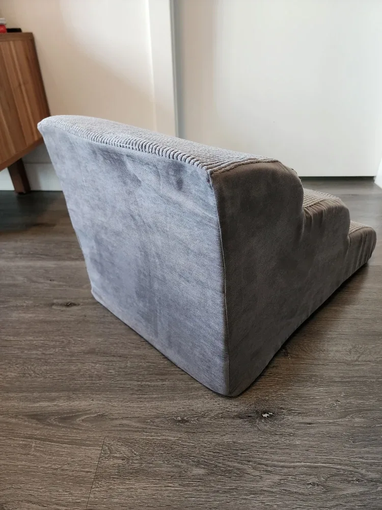 Grey 3-Step Pet Stairs image indicator(2)