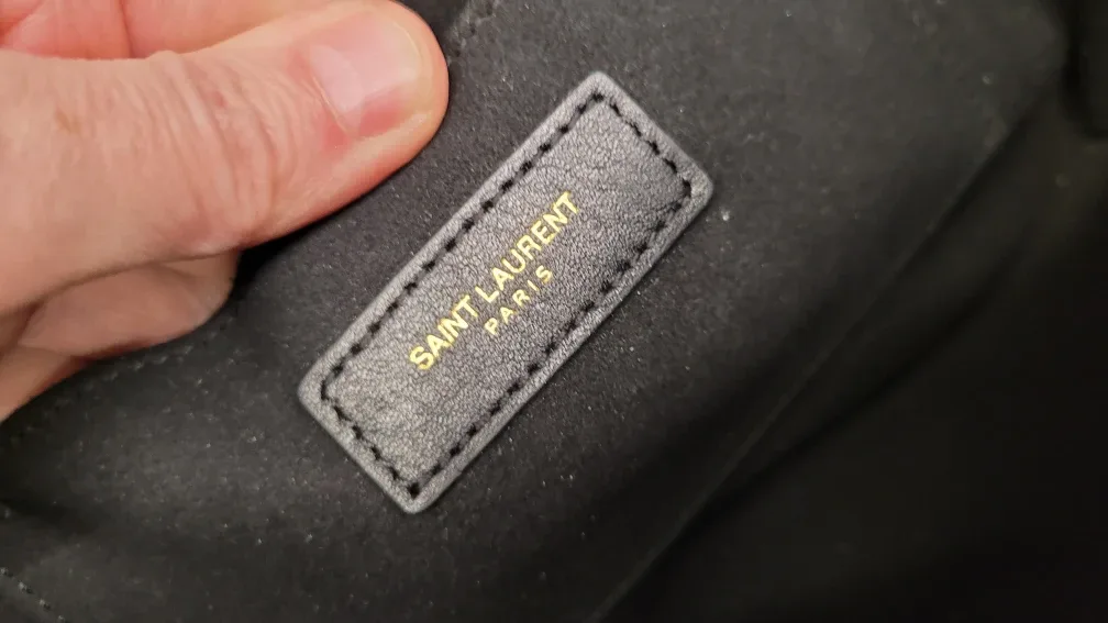 Authentic YSL clutch image indicator(9)