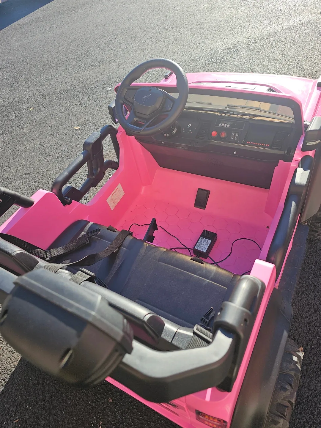 Pink Ford Bronco Kids Ride On Truck image indicator(7)