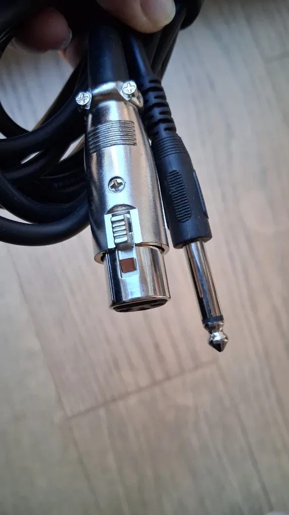 Female XLR to 1/4 Mono Microphone Cable image indicator(3)