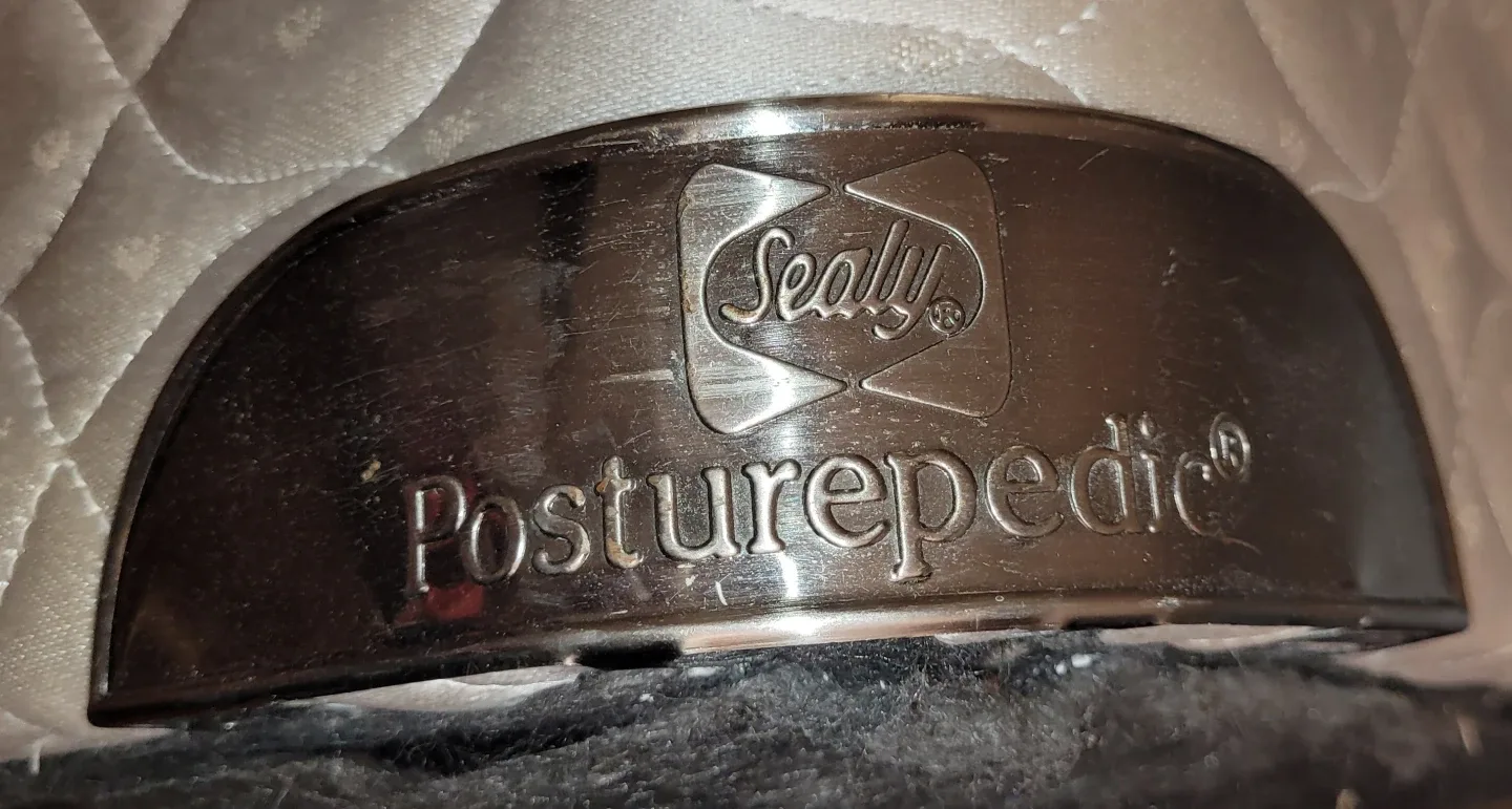 FREE Queen BOX SPRING Sealy Posturepedic image indicator(2)