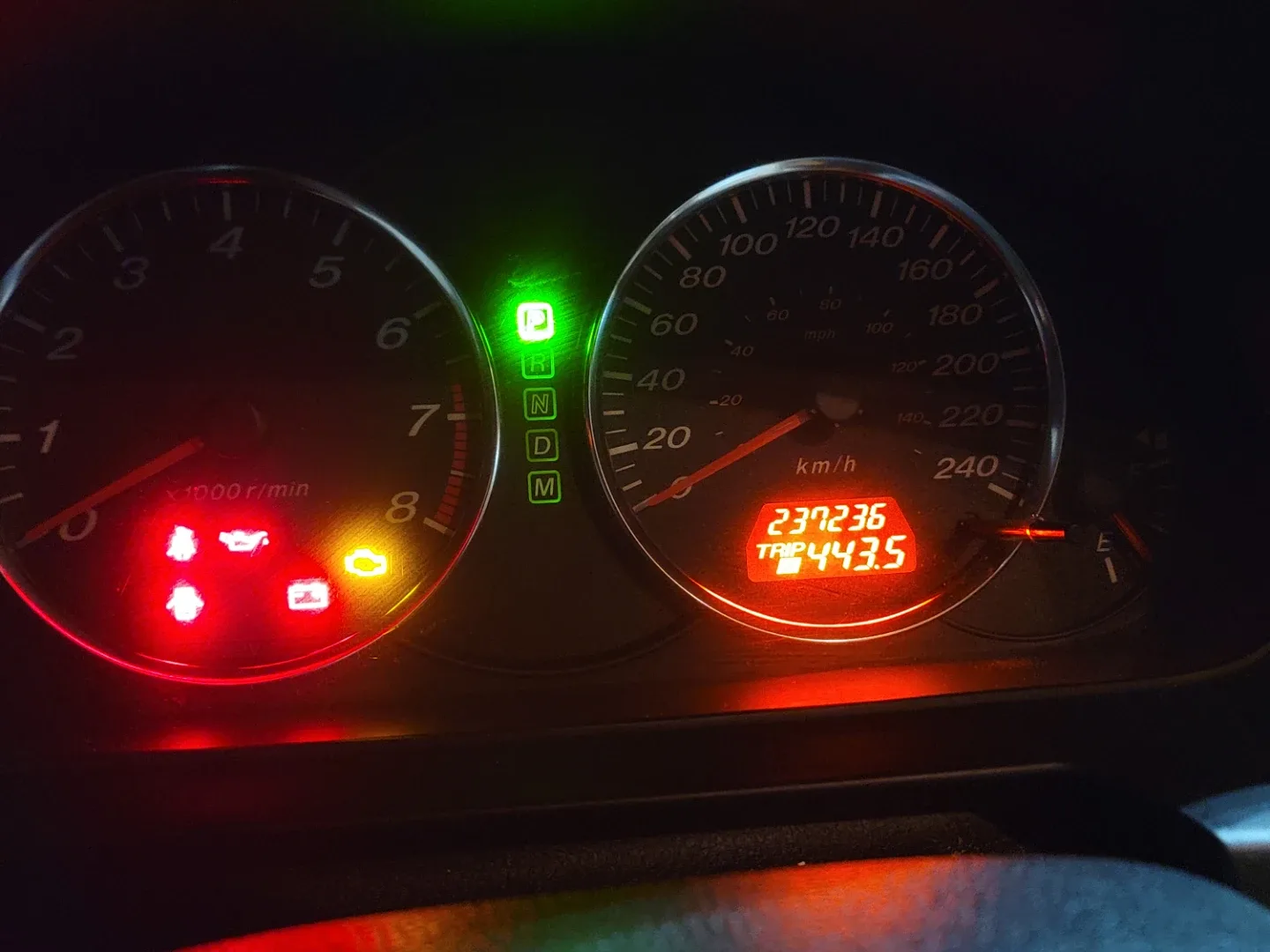 Mazda 6 Sedan - Maroon image indicator(9)