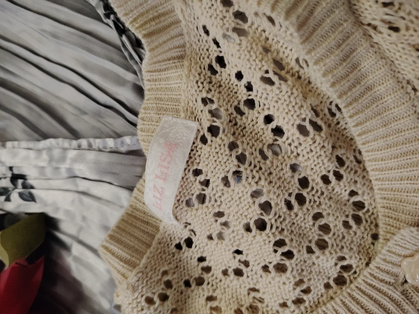 Assorted Women's Clothing Bundle - Sizes S, M, L image indicator(5)