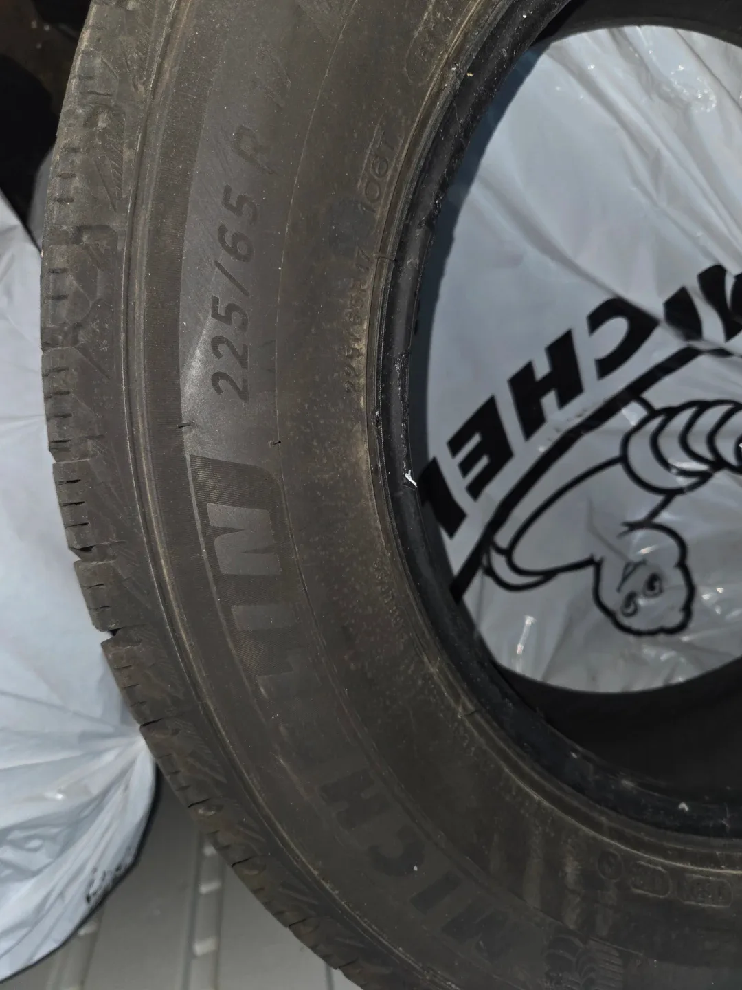 Michelin X-Ice Snow Tire 225/65R17 image indicator(3)