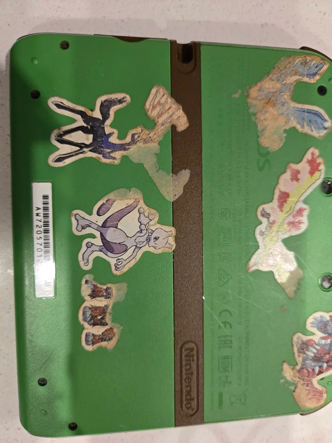 Nintendo 2DS with New Super Mario Bros 2 image indicator(2)