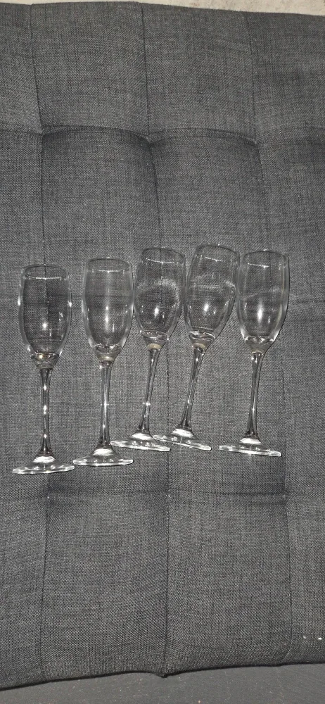 Set of 12 flutes Glasses