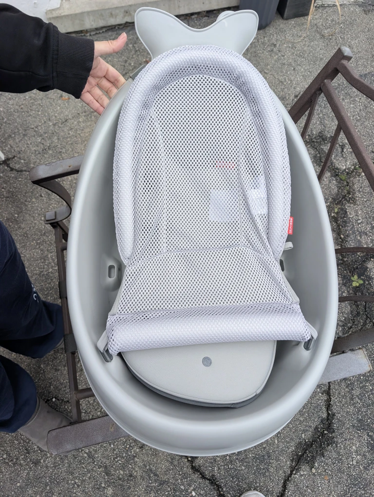 Skip Hop Baby Bathtub with Sling