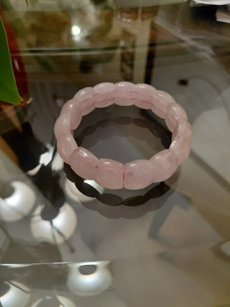 Rose Quartz Bracelet image indicator(2)