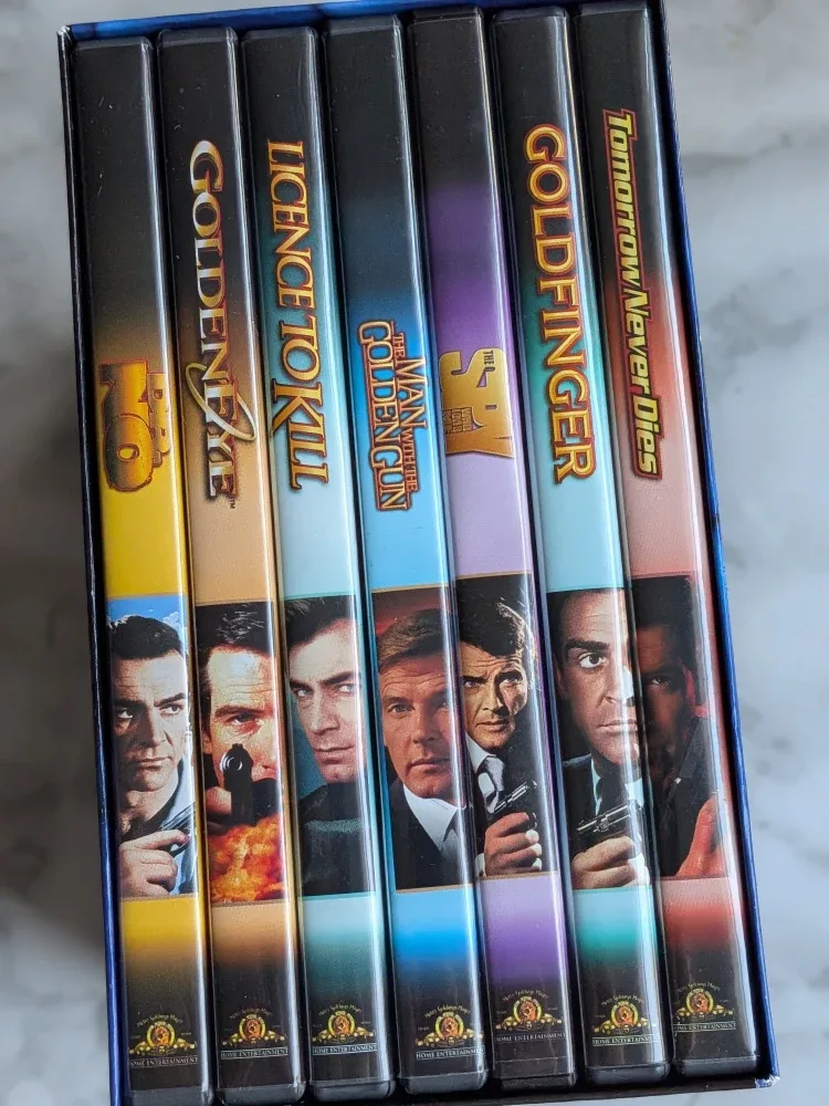 007 James Bond DVD Collection - 7 DVDs image indicator(9)